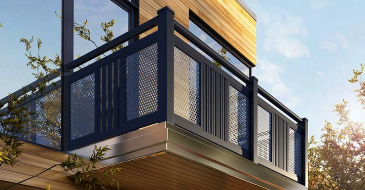 Galerie-Bild 1: Foto_GUARDI_Balkongeländer_Soelden Kopie.jpg