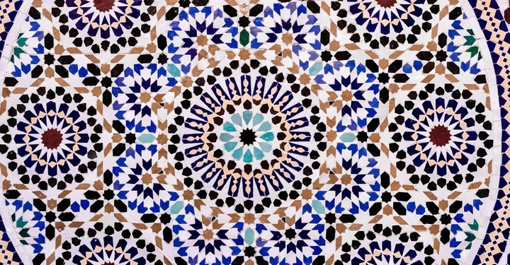 Galerie-Bild 5: Marrokanische Mosaikplatte mit kreisförmigen Ornamenten