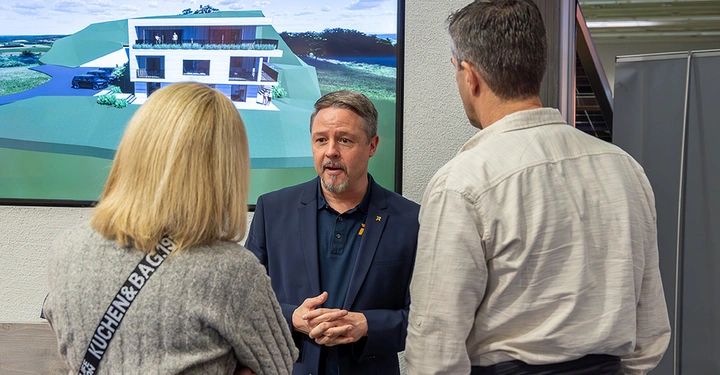 Galerie-Bild 3: Samstag Vormittag Gespräch