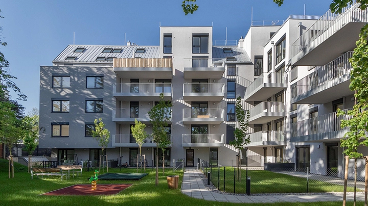 Galerie-Bild 4: Garten und Spielplatz