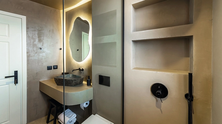 mit der Austrotherm Uniplatte renovertes Badezimmer in angenehmen Lehmfarben