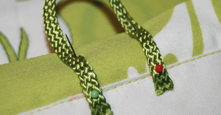 Galerie-Bild 7: 10 Schlaufen feststecken naehen_0723.jpg