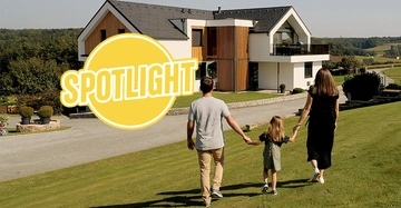 Spotlight_Intro Kopie.jpg