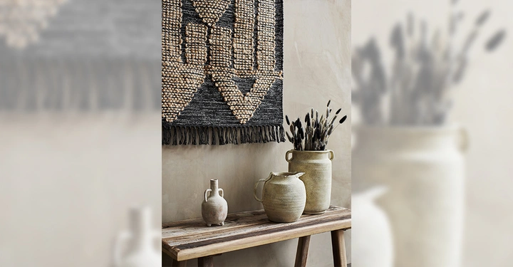 Galerie-Bild 2: Rustic Washed Terracotta Vase with Handles Kopie.jpg