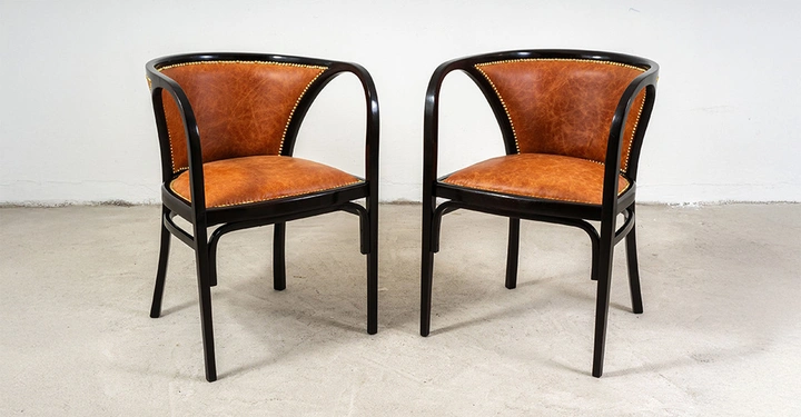 Galerie-Bild 12: Ein wahres Meisterwerk des Designs des frühen 20. Jahrhunderts sind diese Sessel von Marcel Kammerer mit der Nummer 6517. Sie wurden bereits um 1910 von Thonet gefertigt und verkörpern die zeitlose Eleganz und die unvergleichliche Handwerkskunst, für die die Marke Thonet bis heute steht.&nbsp;