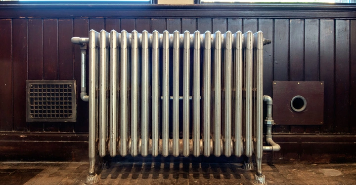 Galerie-Bild 5: Vielerorts erhielten Zentralheizungen erst Anfang des 20. Jahrhunderts Einzug in Wohnhäuser.