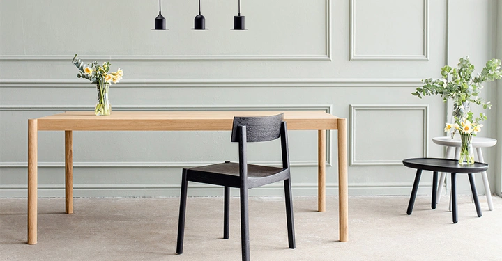 Galerie-Bild 2: Moderner Stuck kommt ganz ohne Schnörkel und Ornamente aus. In Kombination mit schlichtem Mobiliar entsteht ein zeitgemäßer, cleaner Look.