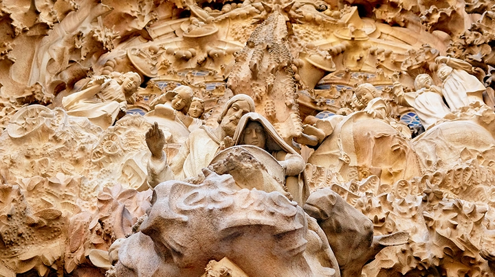Detailaufnahme der Geburtsfassade der Sagrada Familia