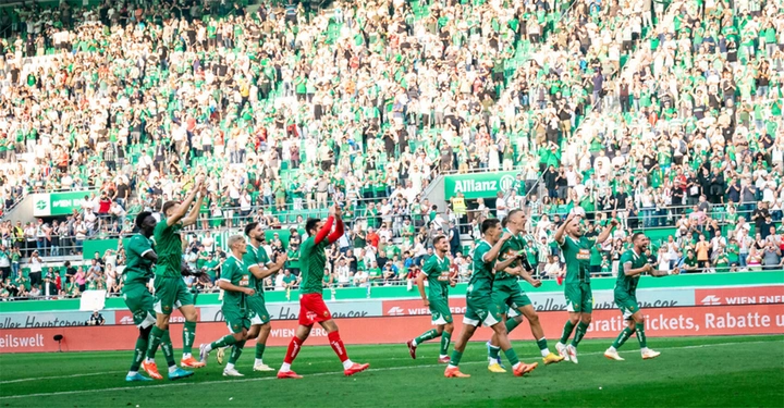 Galerie-Bild 4: Public1 Kopie.jpg