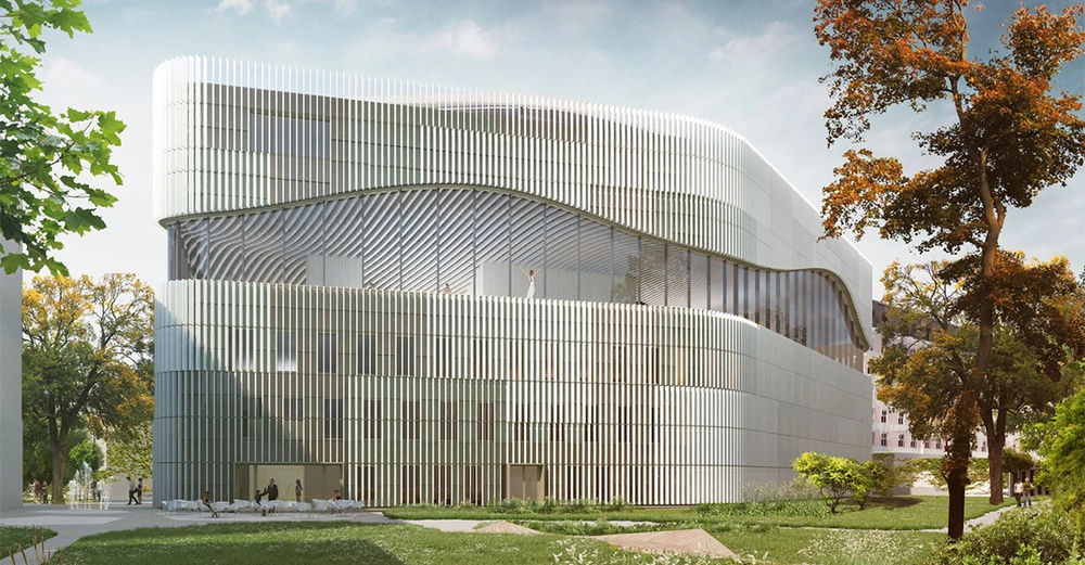 Ein modernes Gebäude mit wellenförmigen Glas- und Metallfassaden steht im Zentrum eines grünen Parks mehrere Menschen gehen oder unterhalten sich davor Bäume umgeben das Gebäude.