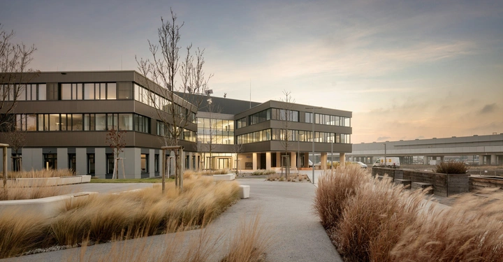 Galerie-Bild 1: Spezialimmo_Technologiezentrum aspern BT2_c_Kuball.jpg