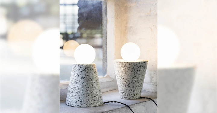 Galerie-Bild 7: Nedgis_2785863_LAMPEPOSERFIGURETERRAZZOBLANCNOIR17.jpg