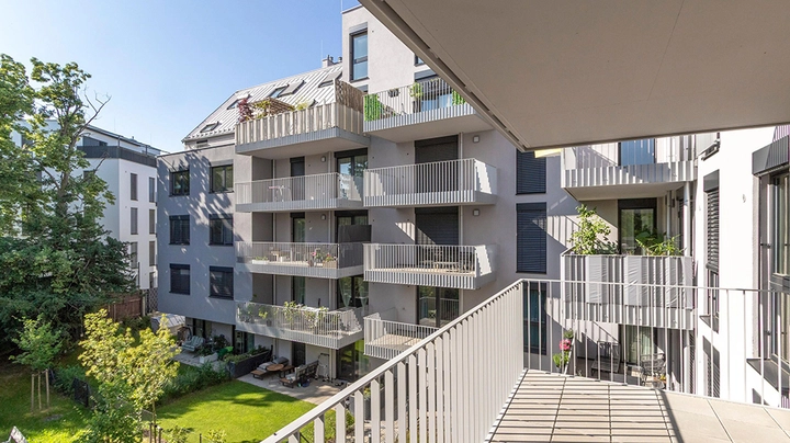 Galerie-Bild 1: Balkon Gartenseitig