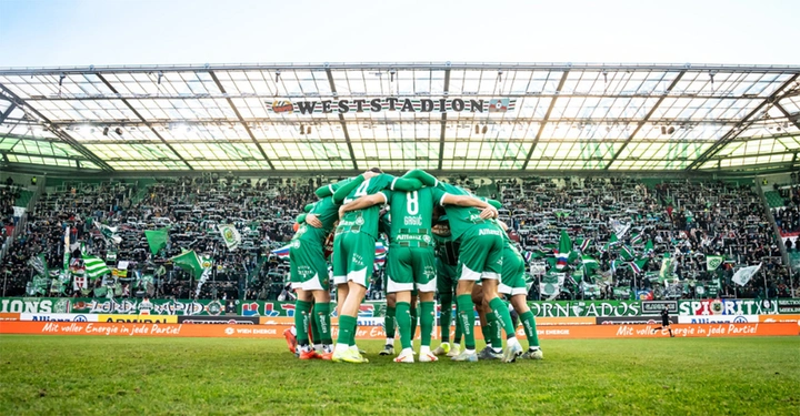 Galerie-Bild 2: Public2 Kopie.jpg